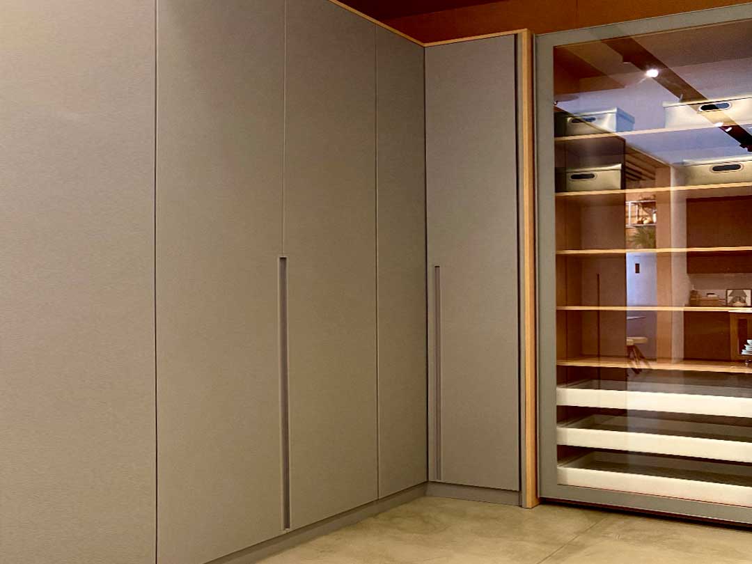 Closets - Loja de móveis planejados de alto padrão | Romanzza Moema